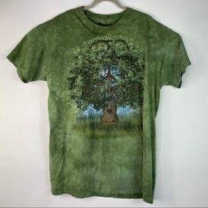 The Mountain 2XLT Shirt Green Tree/Guitar/Peace